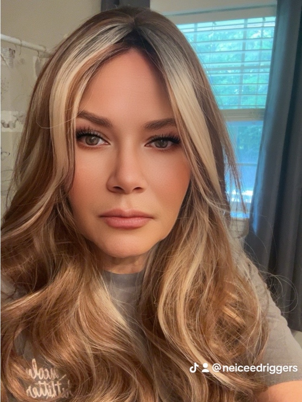 Hard front Blended Blonde Brown Women’s Synthetic Wig - Natural Waves
